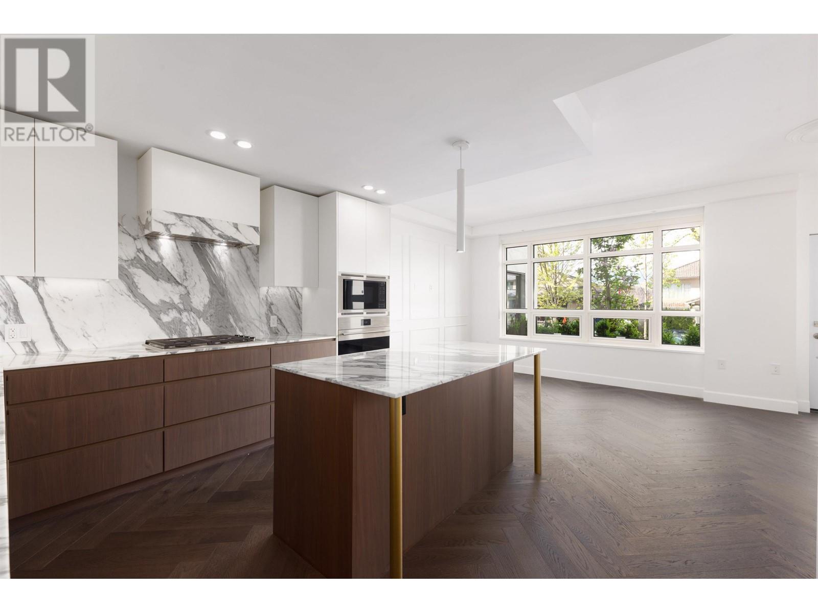 101 3668 W 10th Avenue, Vancouver, British Columbia  V6R 0G4 - Photo 2 - R3004586