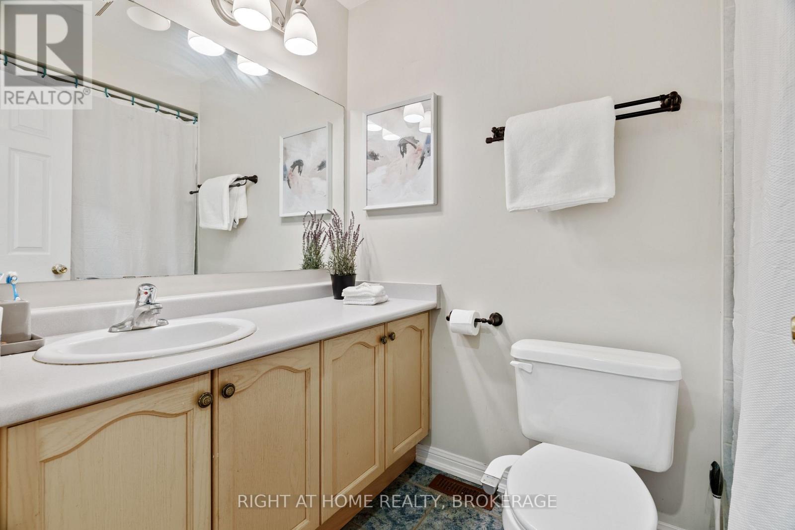 166 Hampshire Way, Milton (De Dempsey), Ontario  L9T 6B7 - Photo 26 - W12170957