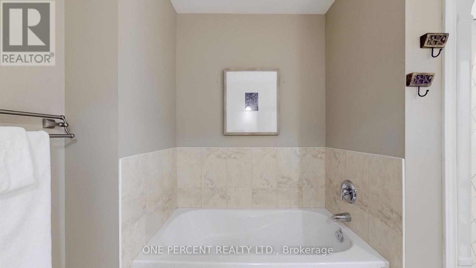 2101 Tovell Drive, Oakville, Ontario  L6M 0C4 - Photo 32 - W12169041