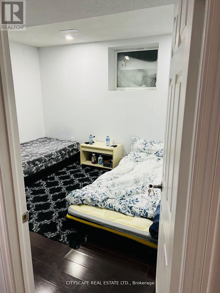 Bsmnt - 2972 Castlebridge Drive, Mississauga, Ontario  L5M 5T4 - Photo 8 - W12171262