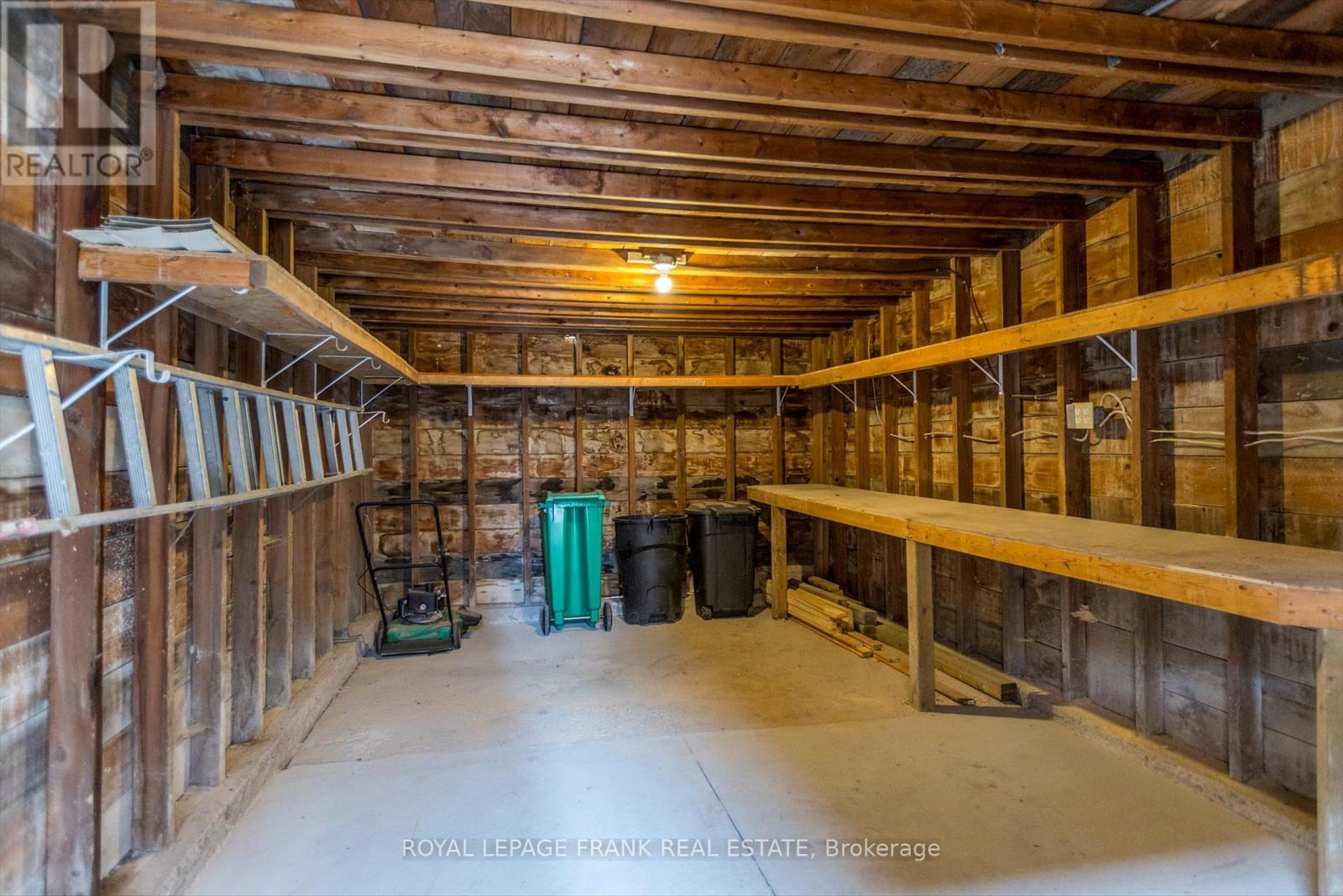 723 Bethune Street, Peterborough North, Ontario  K9H 4A5 - Photo 37 - X12171309