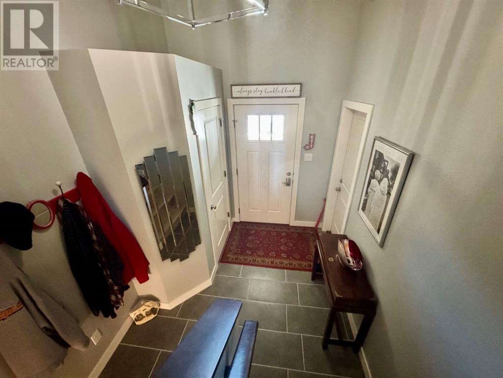 725 Atlantic Cove W, Lethbridge, Alberta  T1J 5M4 - Photo 3 - A2219840
