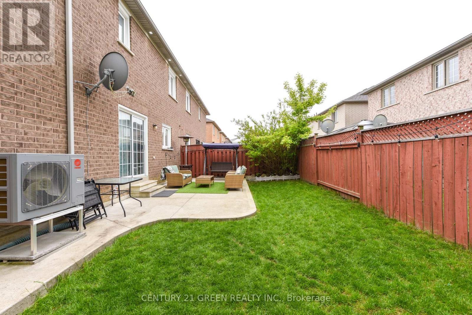 116 Canada Goose Boulevard, Brampton, Ontario  L6R 2A4 - Photo 7 - W12170750