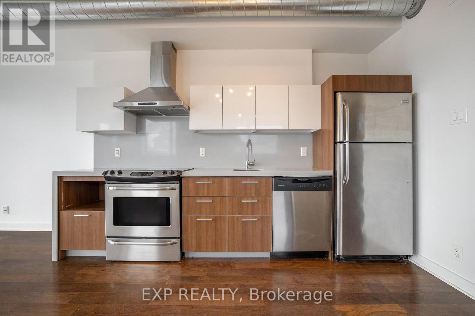 547 - 340 Mcleod Street, Ottawa, Ontario  K2P 1A4 - Photo 10 - X12171305