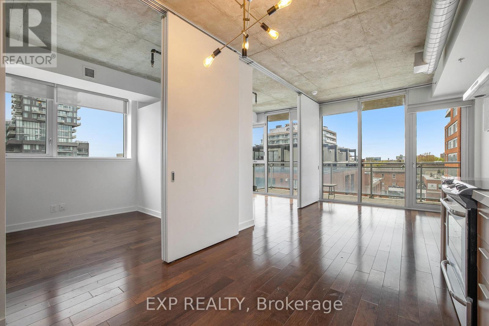 547 - 340 Mcleod Street, Ottawa, Ontario  K2P 1A4 - Photo 13 - X12171305