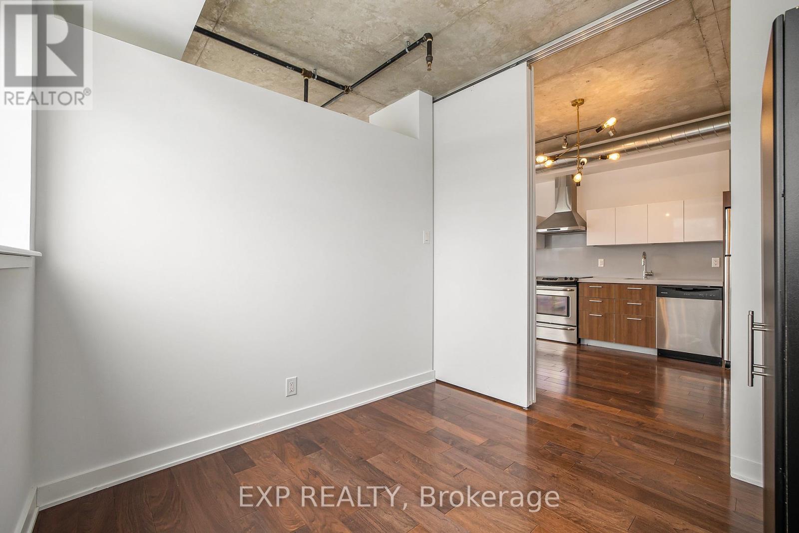 547 - 340 Mcleod Street, Ottawa, Ontario  K2P 1A4 - Photo 17 - X12171305