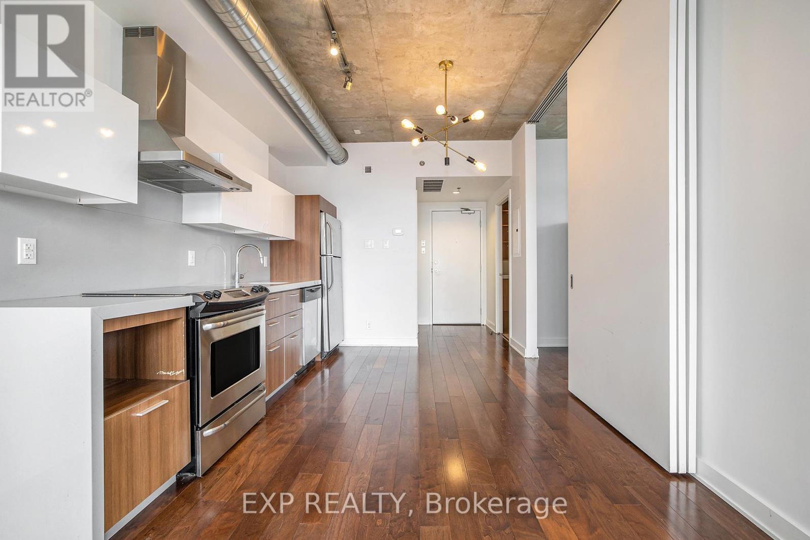 547 - 340 Mcleod Street, Ottawa, Ontario  K2P 1A4 - Photo 8 - X12171305