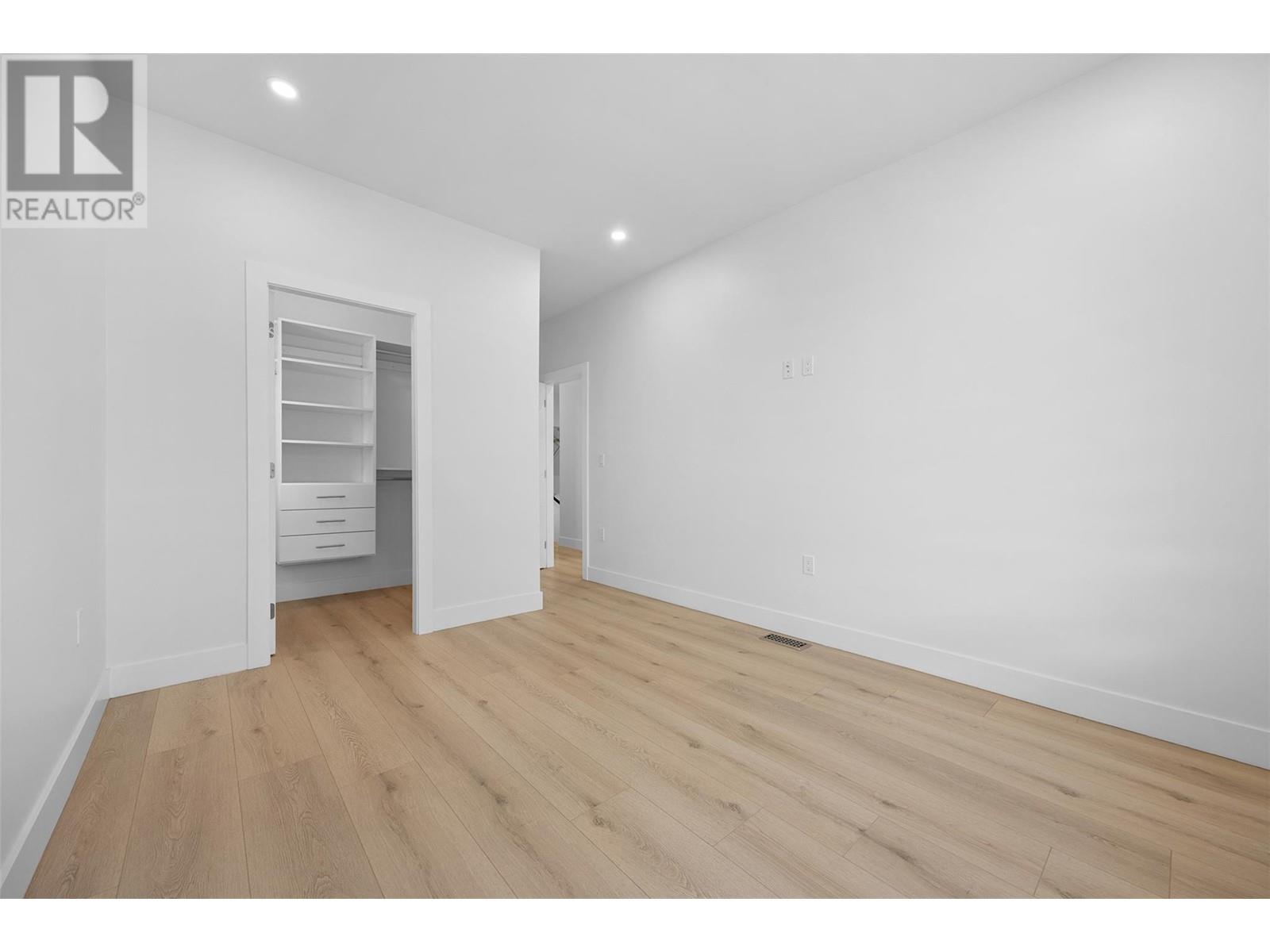 754 Raymer Avenue, Kelowna, British Columbia  V1Y 4Z8 - Photo 21 - 10348855