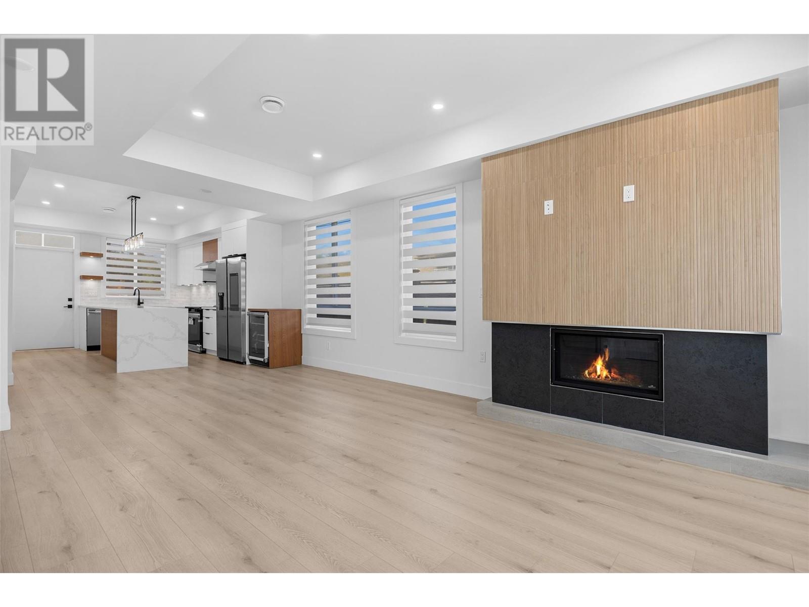 754 Raymer Avenue, Kelowna, British Columbia  V1Y 4Z8 - Photo 8 - 10348855