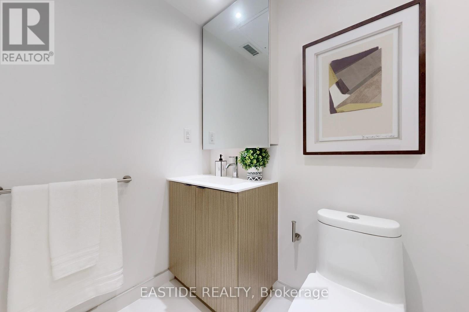 2302 - 20 Edward Street W, Toronto, Ontario  M5G 0C5 - Photo 20 - C12170171