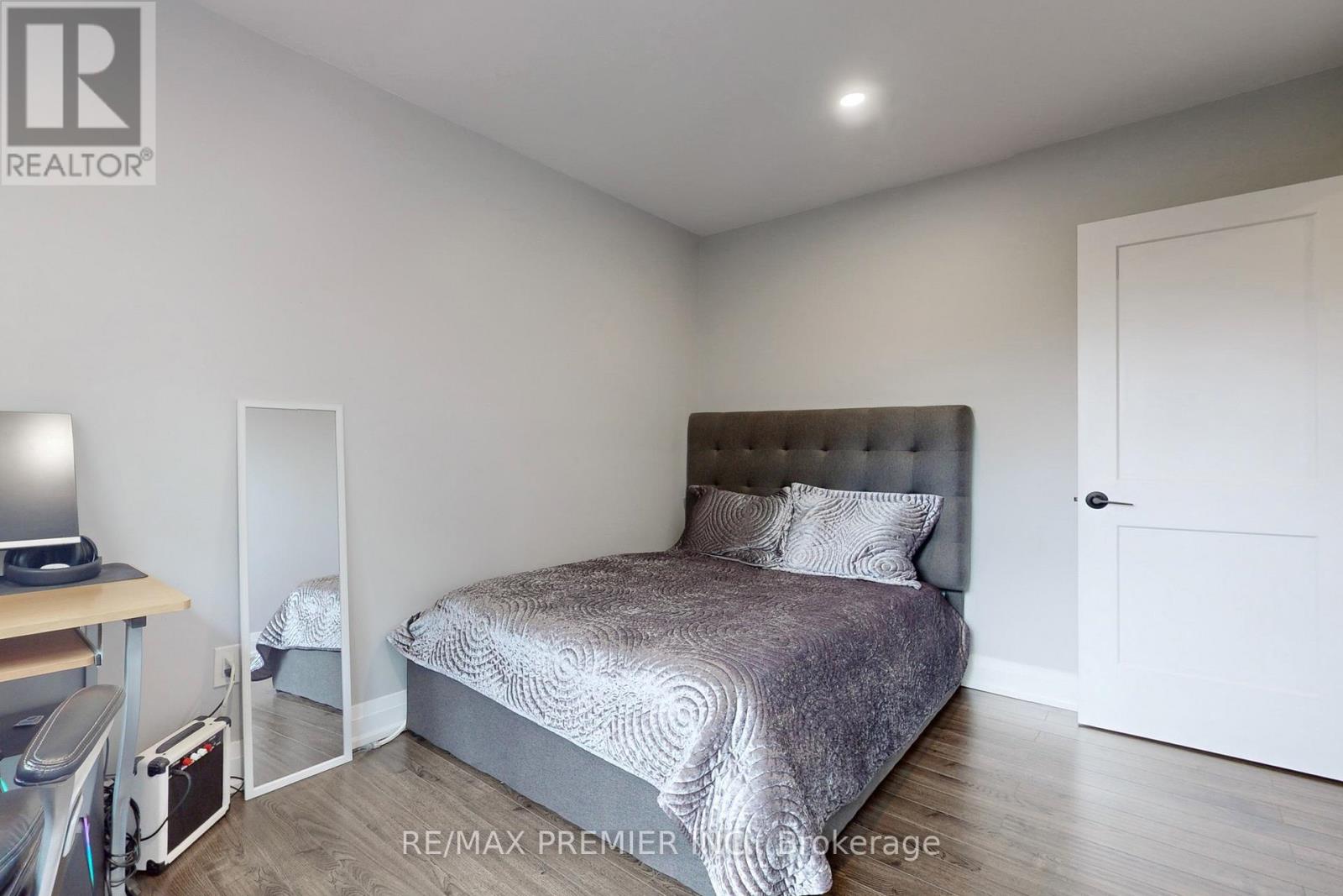 75 Fox Run, Barrie, Ontario  L4N 5L6 - Photo 20 - S12163039