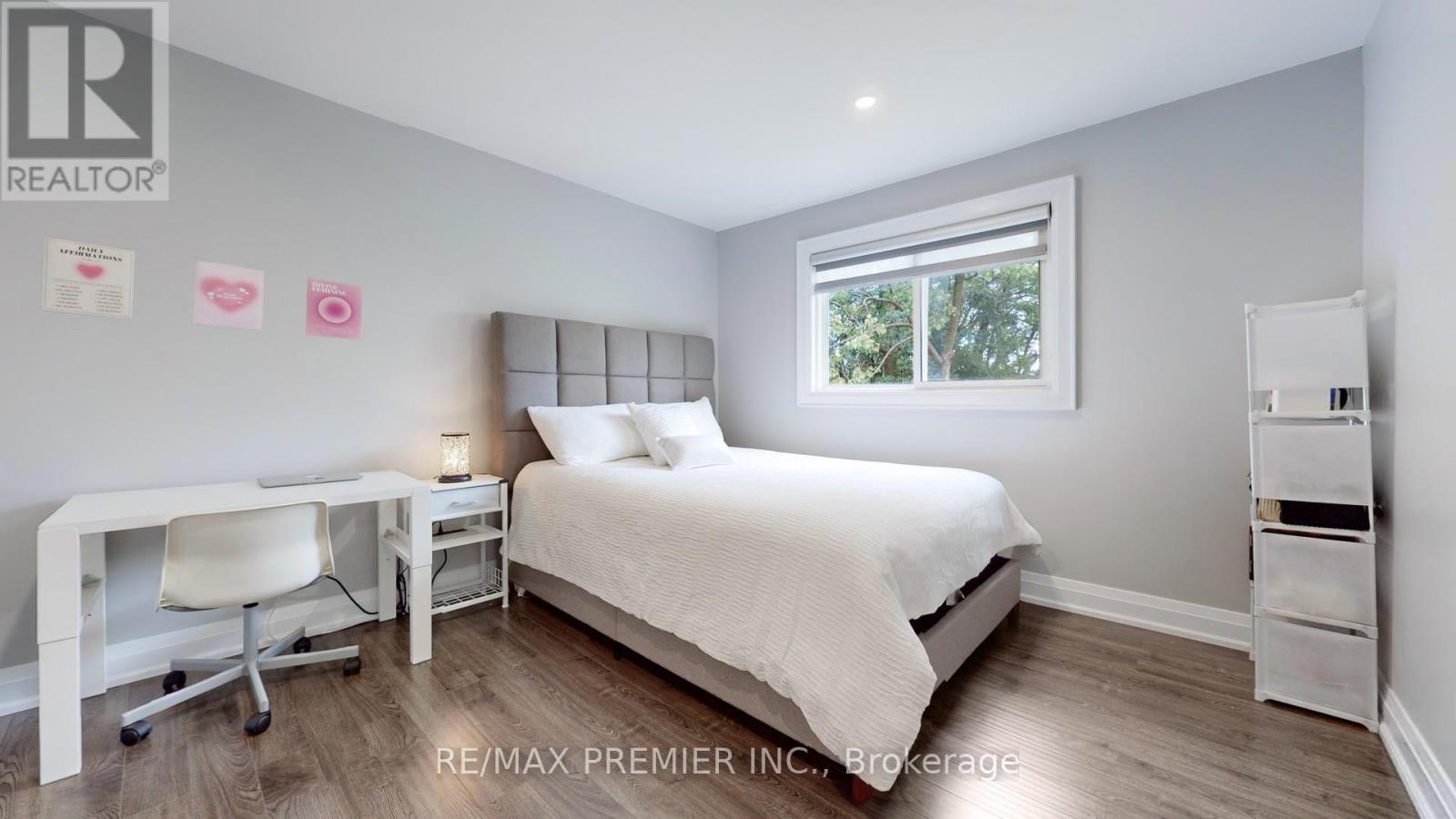 75 Fox Run, Barrie, Ontario  L4N 5L6 - Photo 18 - S12163039