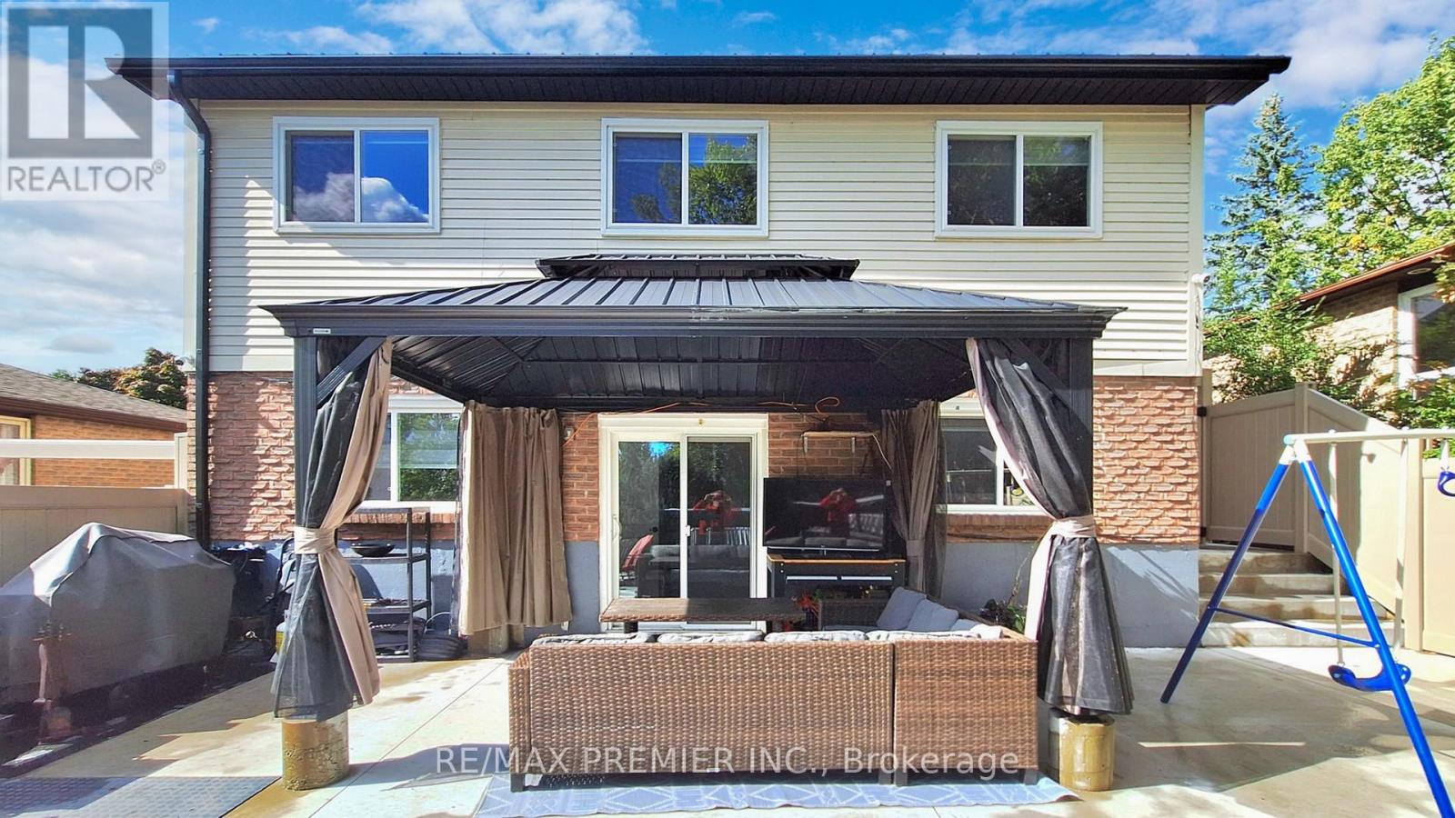 75 Fox Run, Barrie, Ontario  L4N 5L6 - Photo 37 - S12163039