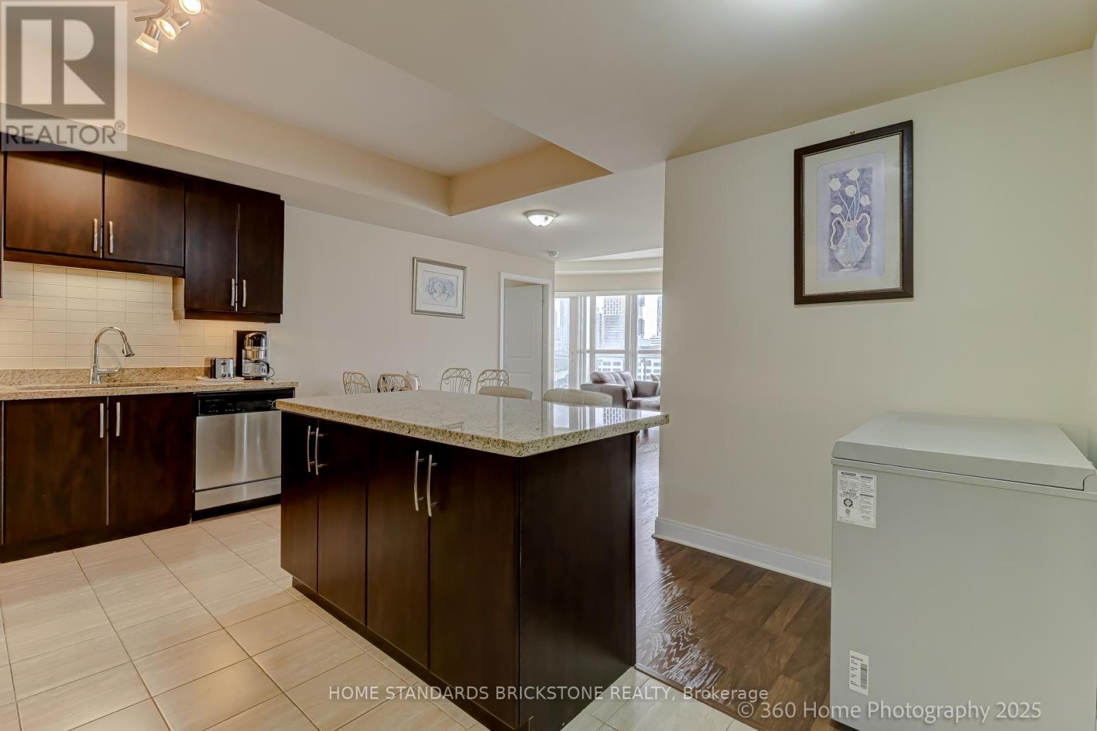 1106 - 50 Absolute Avenue, Mississauga (City Centre), Ontario  L4Z 0A8 - Photo 8 - W12167918