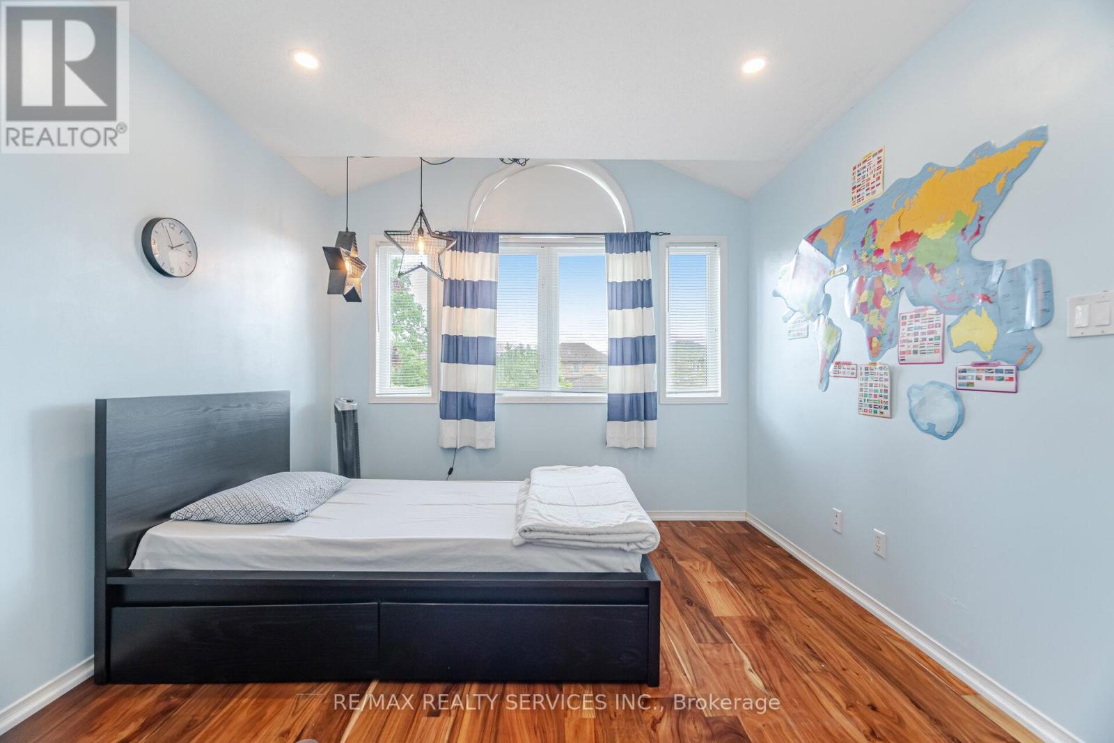 23 Fenwick Place, Hamilton, Ontario  L8B 0P5 - Photo 31 - X12171038