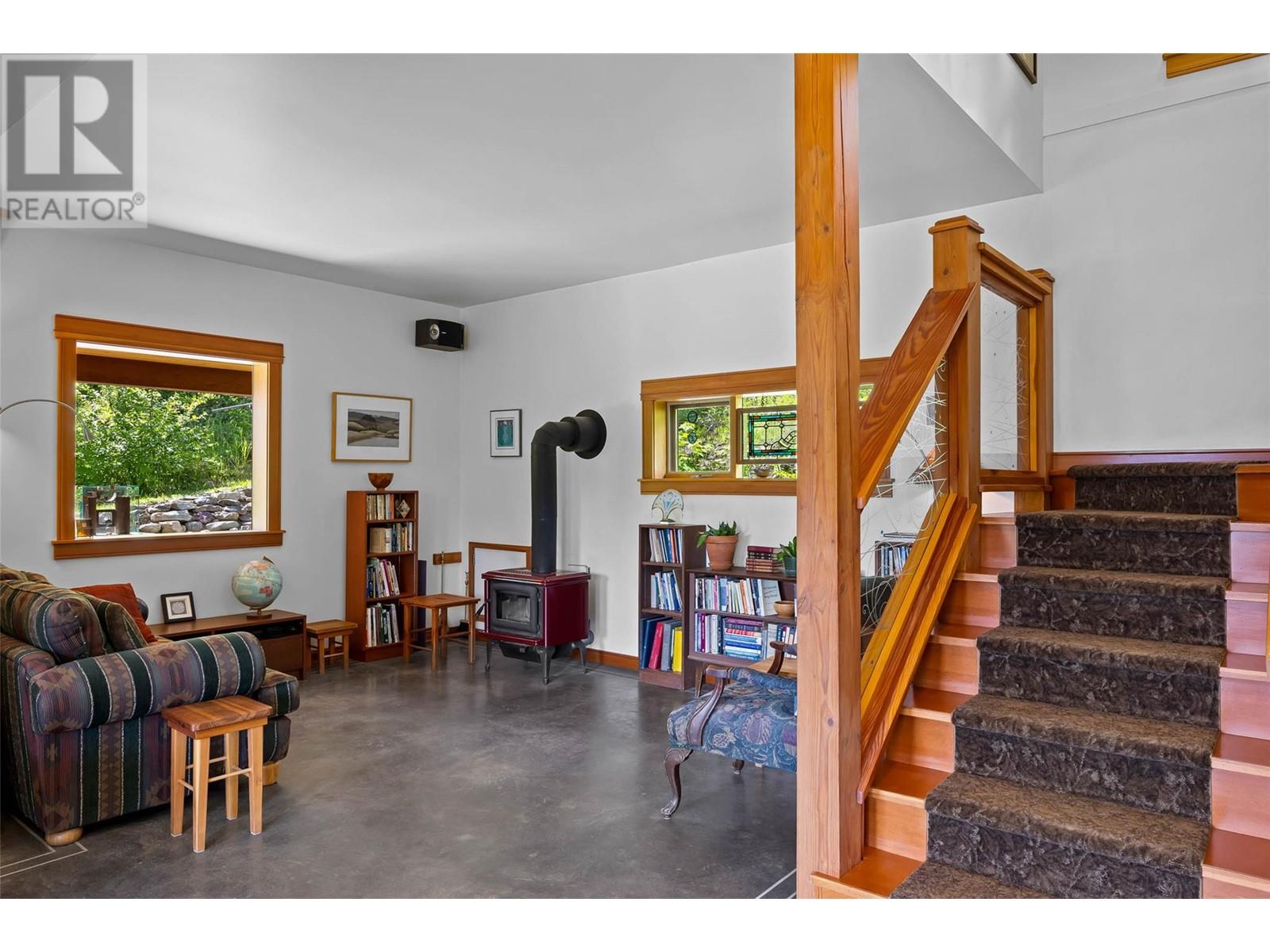 3019 Hopwood Road, Lee Creek, BC V0E1M4
