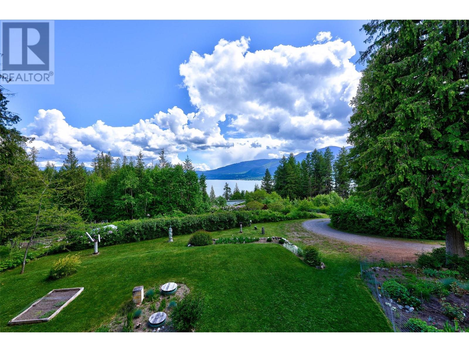 Property at 3019 Hopwood Road image 5