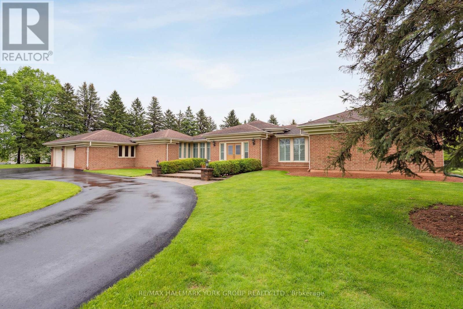 1 Kingscross Drive, King (King City), Ontario  L7B 1E5 - Photo 1 - N12169340