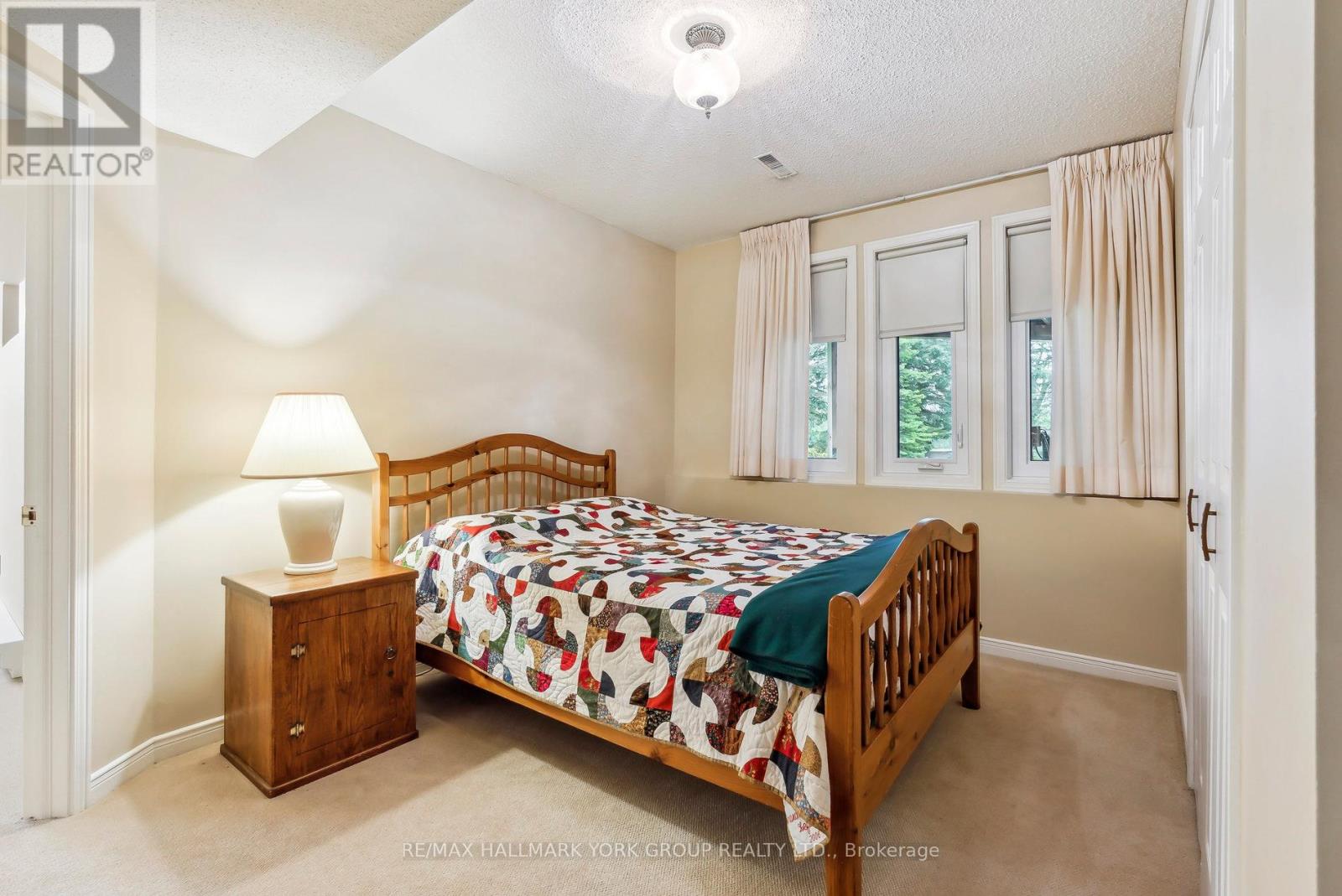 1 Kingscross Drive, King (King City), Ontario  L7B 1E5 - Photo 29 - N12169340