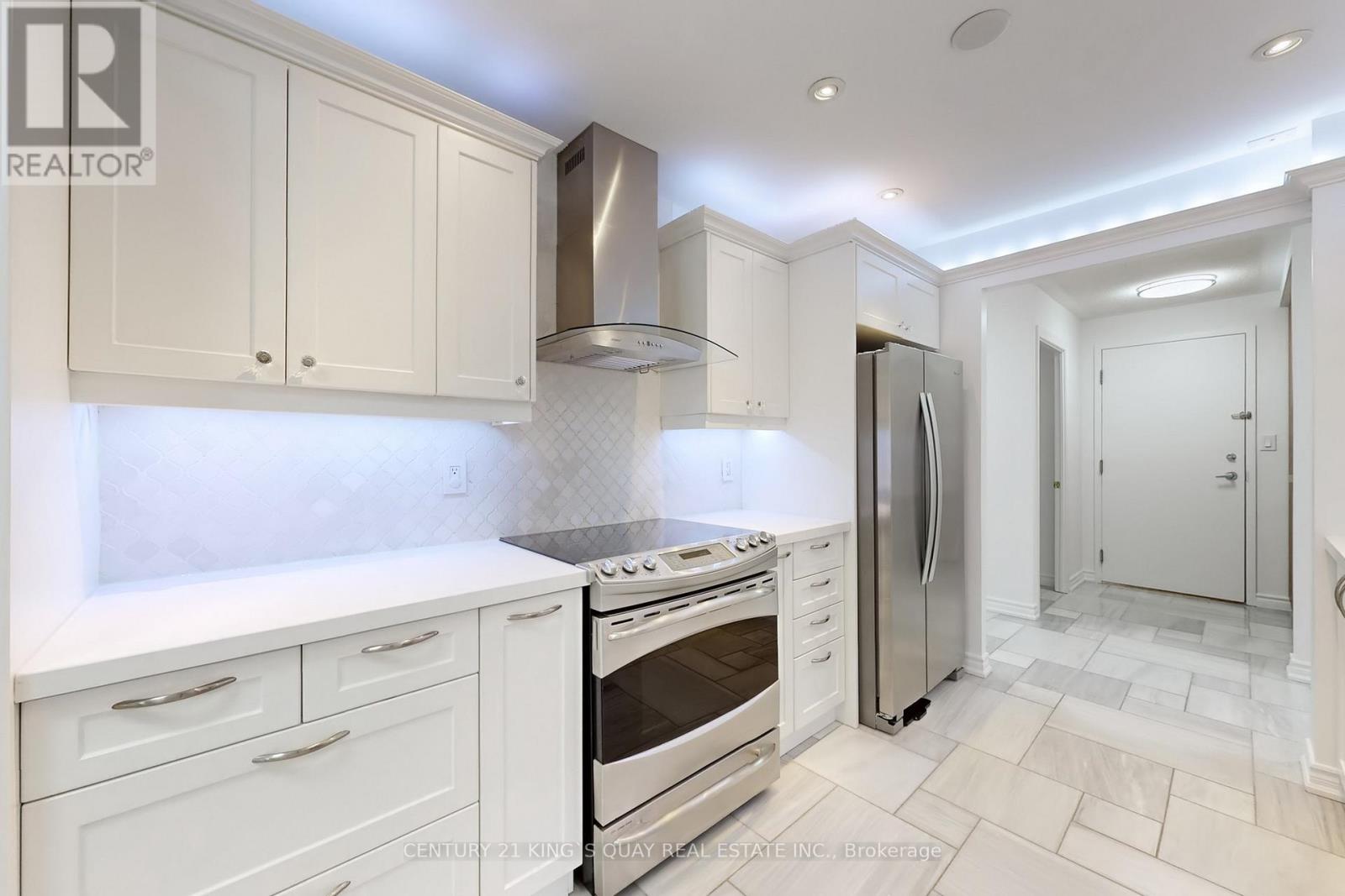 730 Grandview Way, Toronto (Willowdale East), Ontario  M2N 6V5 - Photo 9 - C12167260