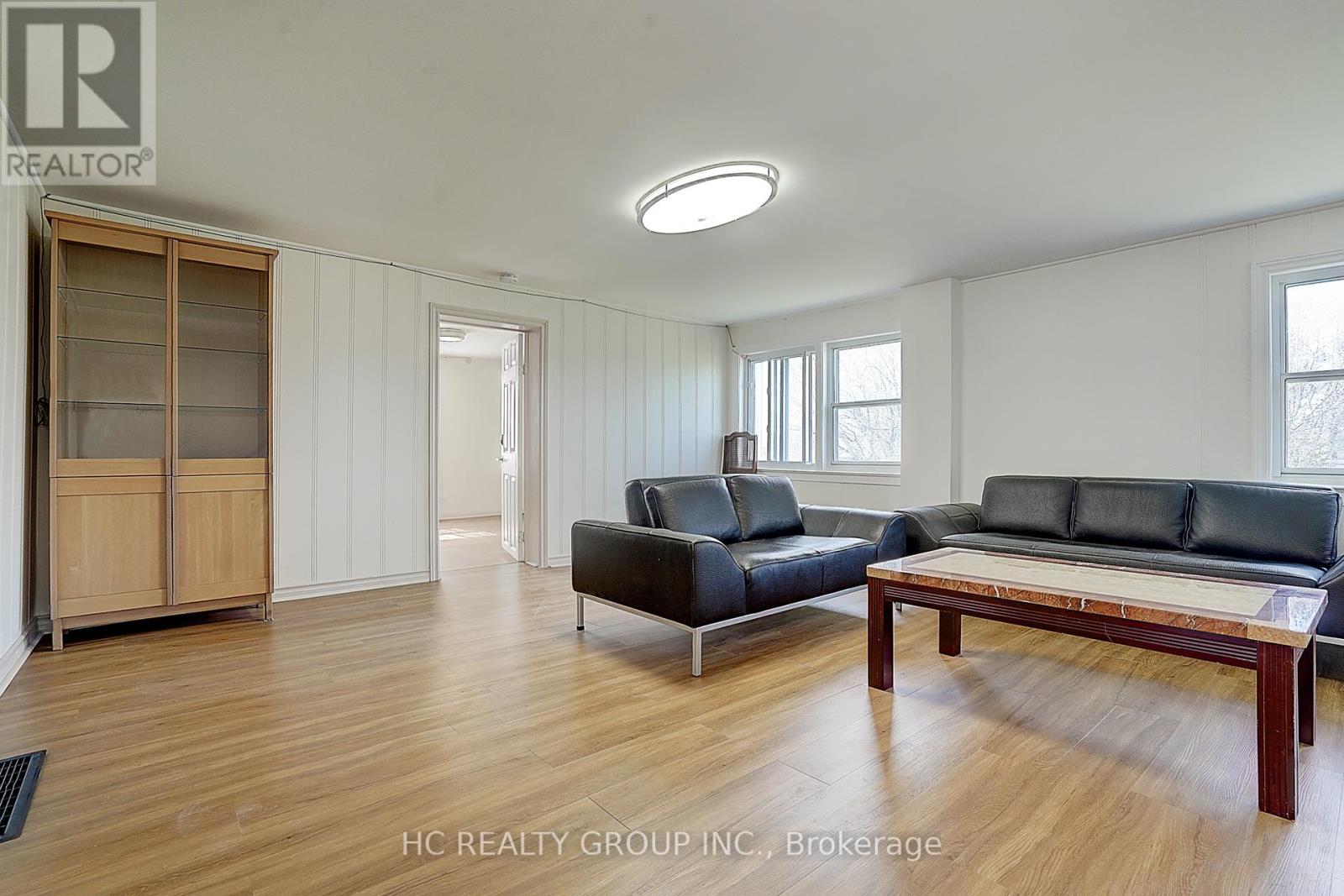 22334 Woodbine Avenue, East Gwillimbury, Ontario  L0G 1R0 - Photo 27 - N12129223