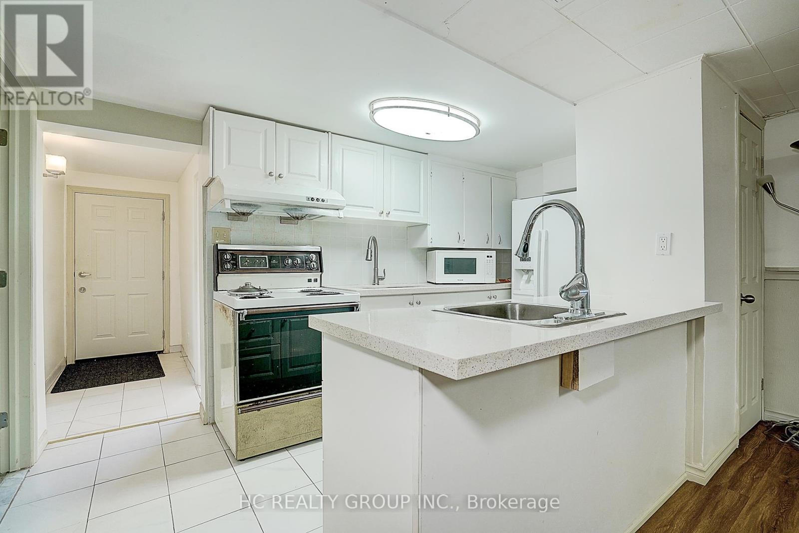 22334 Woodbine Avenue, East Gwillimbury, Ontario  L0G 1R0 - Photo 43 - N12129223