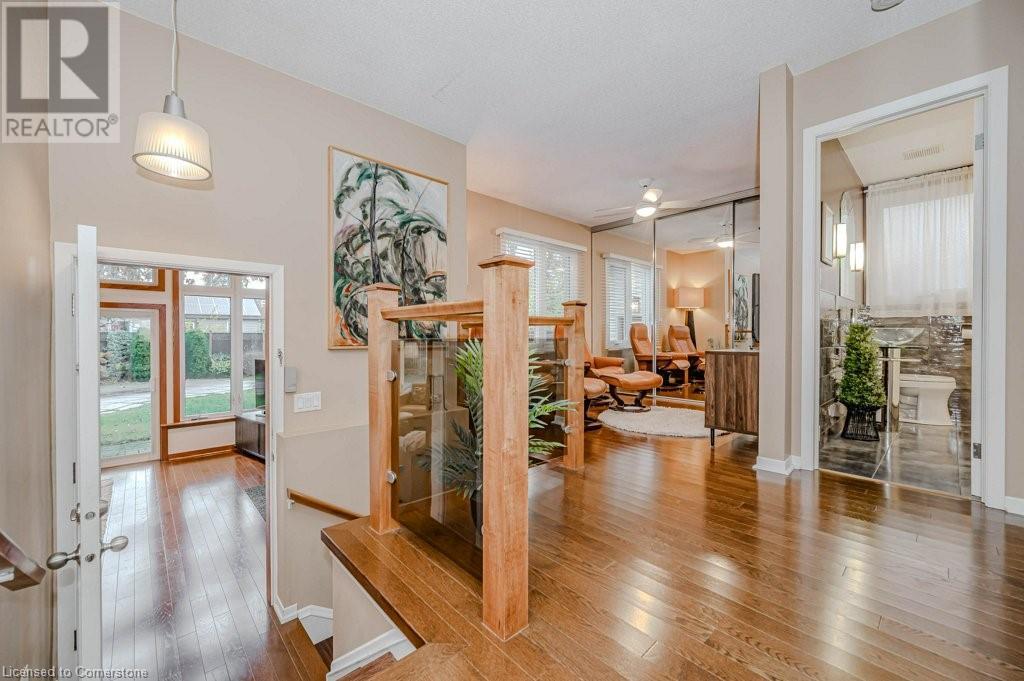 957 Sanford Drive, Burlington, Ontario  L7T 3G7 - Photo 6 - 40733202