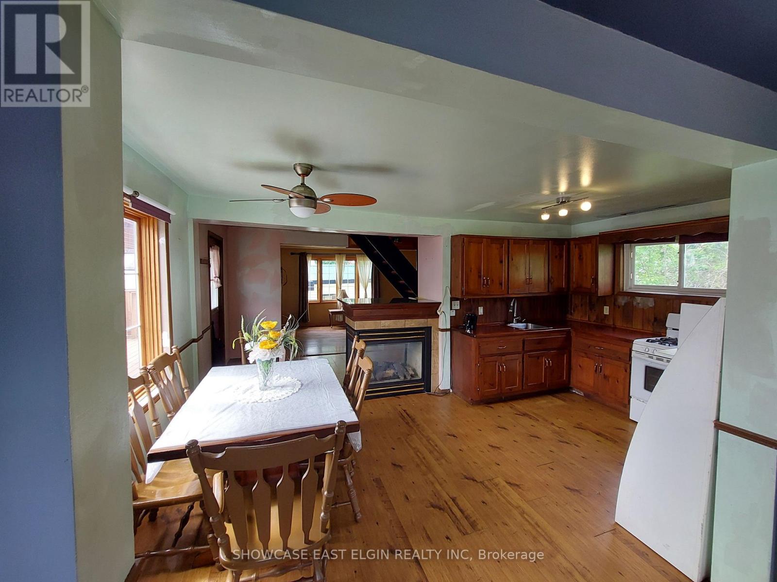 3193 Hale Street, Malahide, Ontario  N5H 2R2 - Photo 6 - X12169992