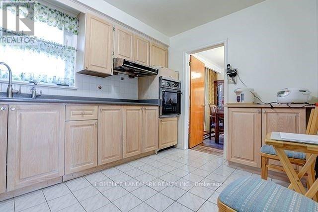 2 Everingham Court, Toronto, Ontario  M2M 2J5 - Photo 6 - C12171348