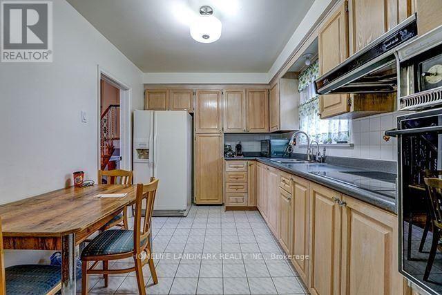 2 Everingham Court, Toronto, Ontario  M2M 2J5 - Photo 7 - C12171348