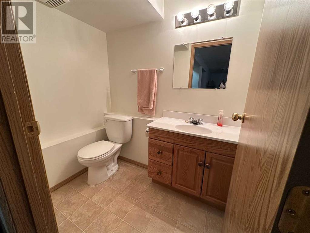 6132 54 Street, Rocky Mountain House, Alberta  T4T 1P1 - Photo 31 - A2223684