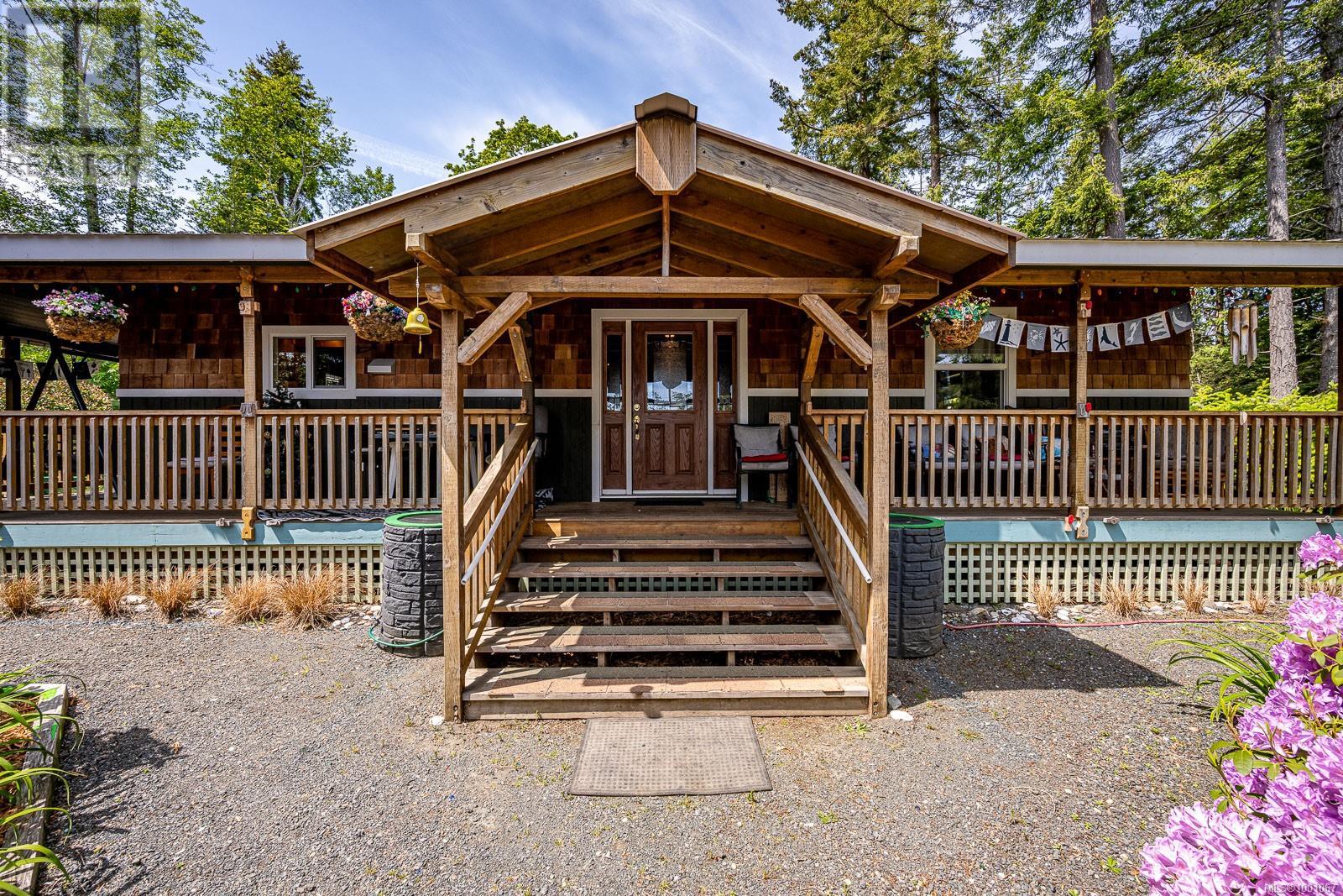 1415 Baikie Rd, Denman Island, British Columbia