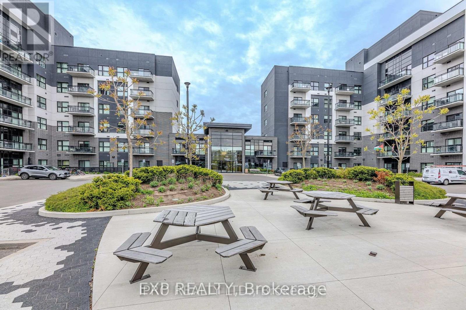 416 - 102 GROVEWOOD COMMON CRESCENT, oakville (go glenorchy), Ontario