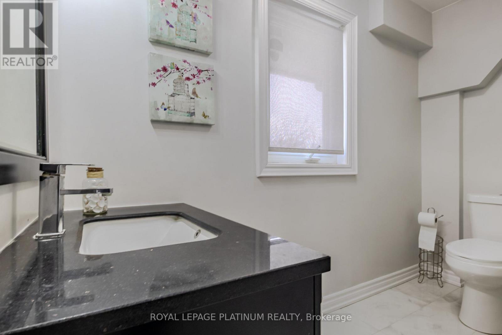 44 Troy Street, Kitchener, Ontario  N2H 1L8 - Photo 17 - X12171340