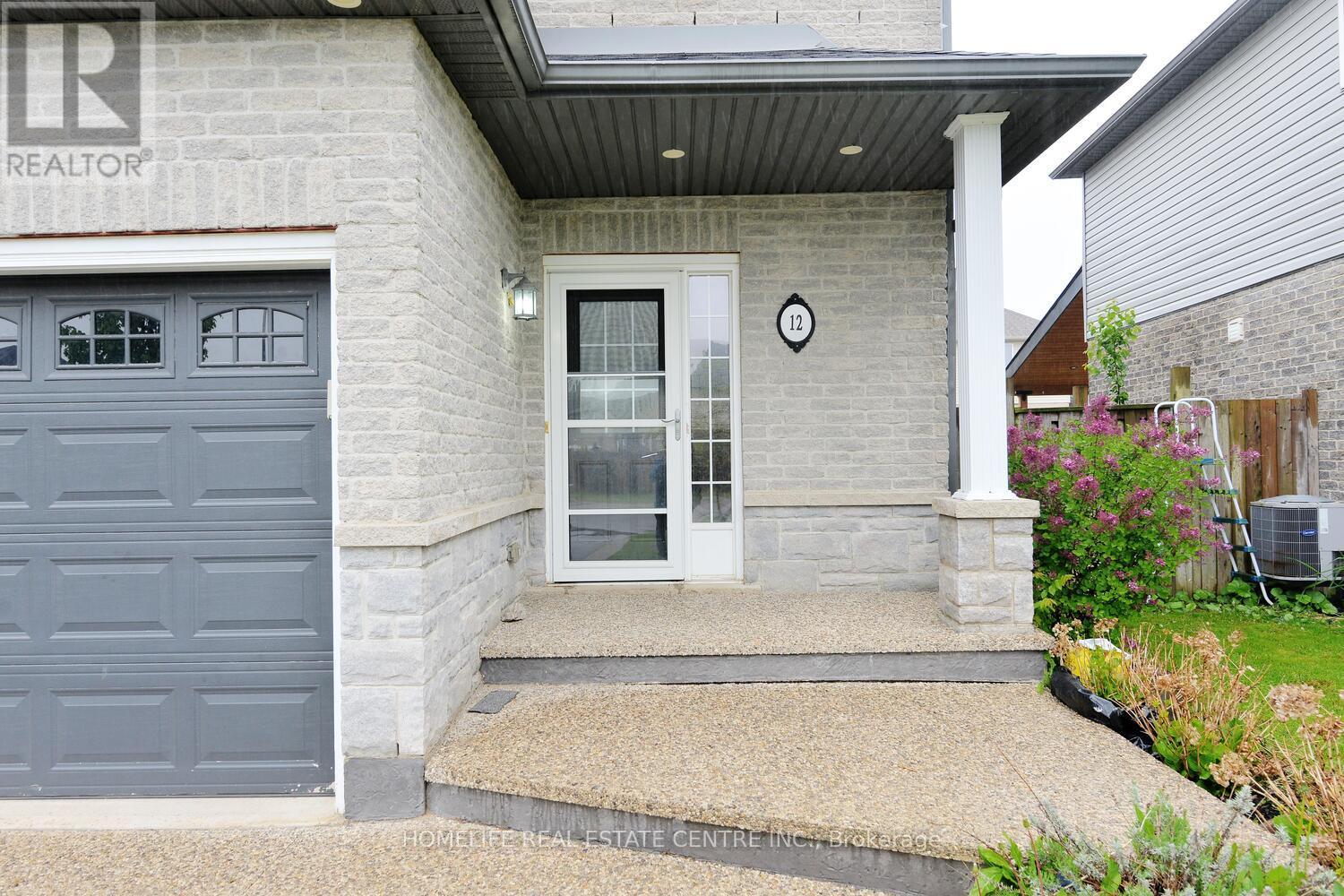 12 Malwood Court, Hamilton, Ontario  L0R 1W0 - Photo 4 - X12171369