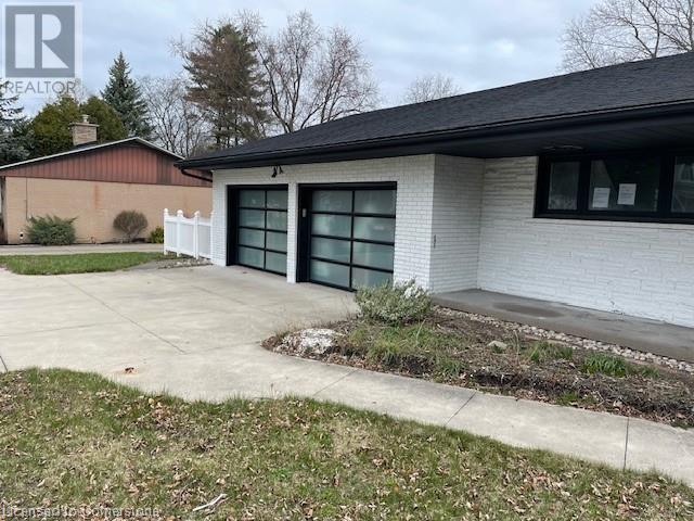 Property at 3957 VICTORIA AVENUE NORTH Avenue image 5