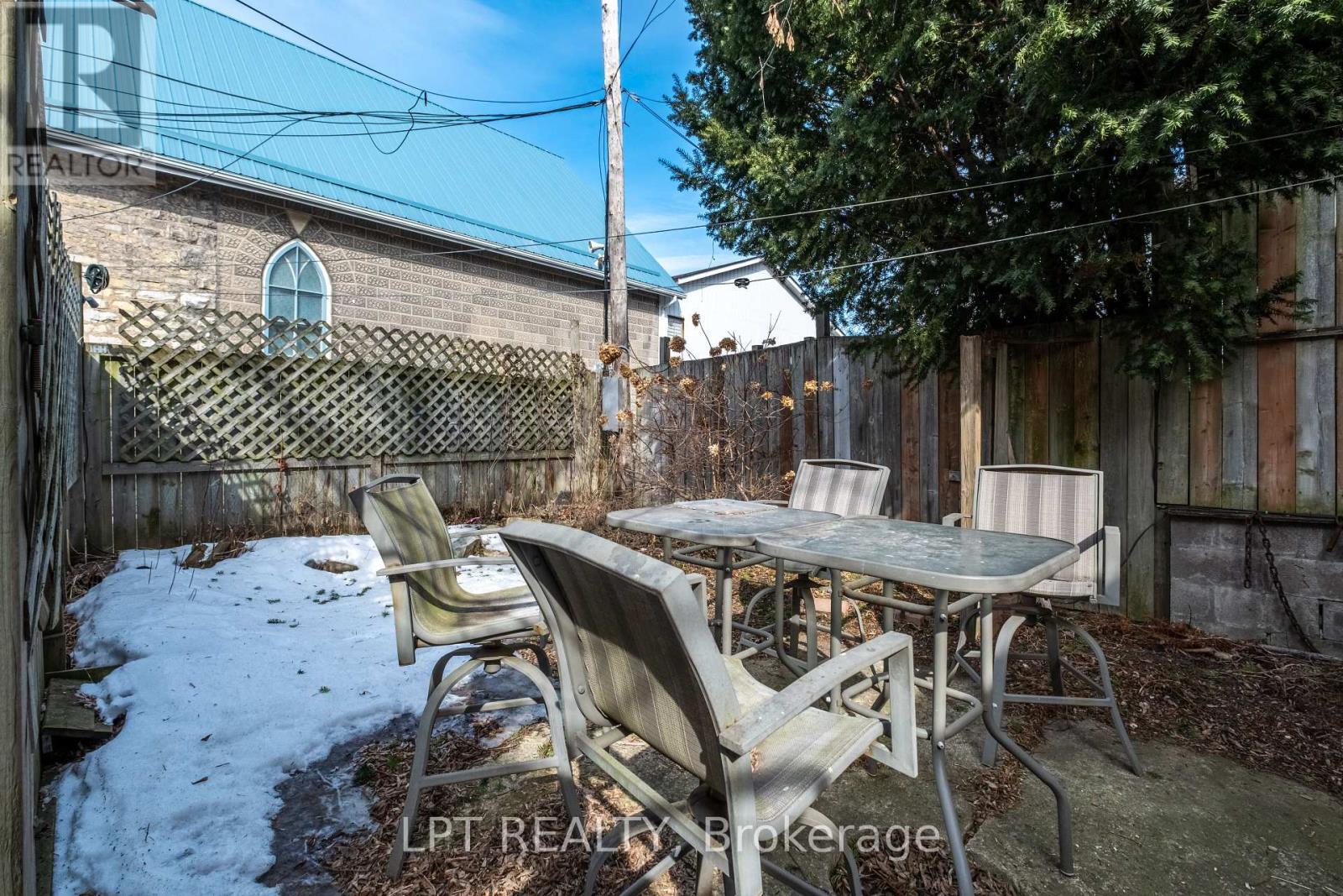 374 Barrie Street, Kingston, Ontario  K7K 3T4 - Photo 39 - X12125194