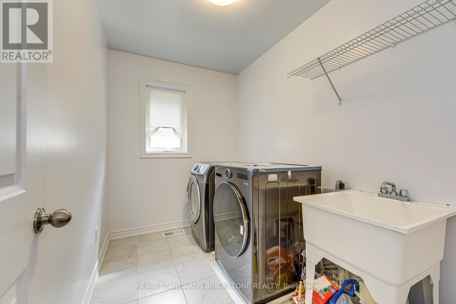 70 Robertson Road, Hamilton, Ontario  L9K 0H8 - Photo 35 - X12171357