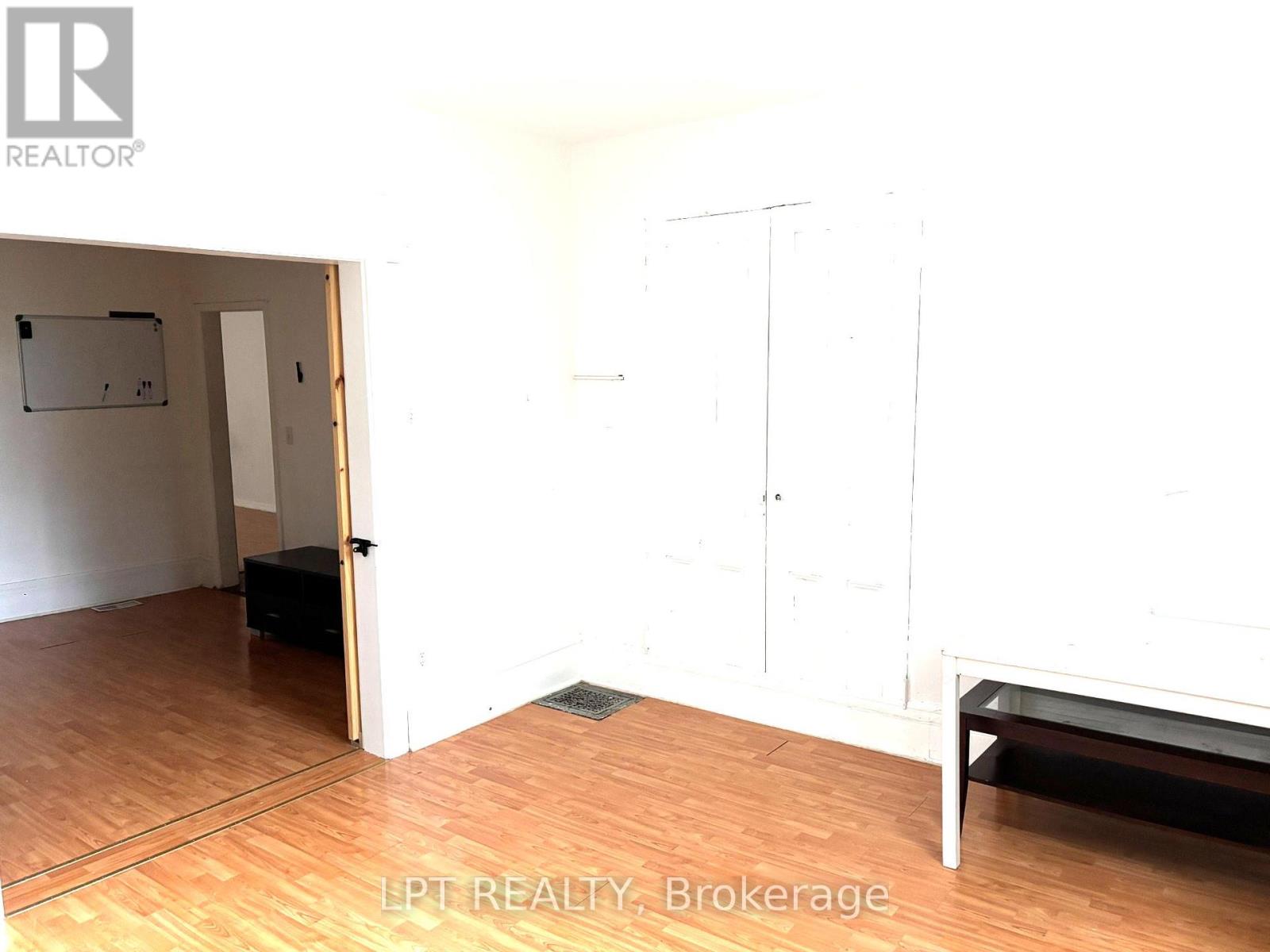 374 Barrie Street, Kingston, Ontario  K7K 3T4 - Photo 6 - X12125194