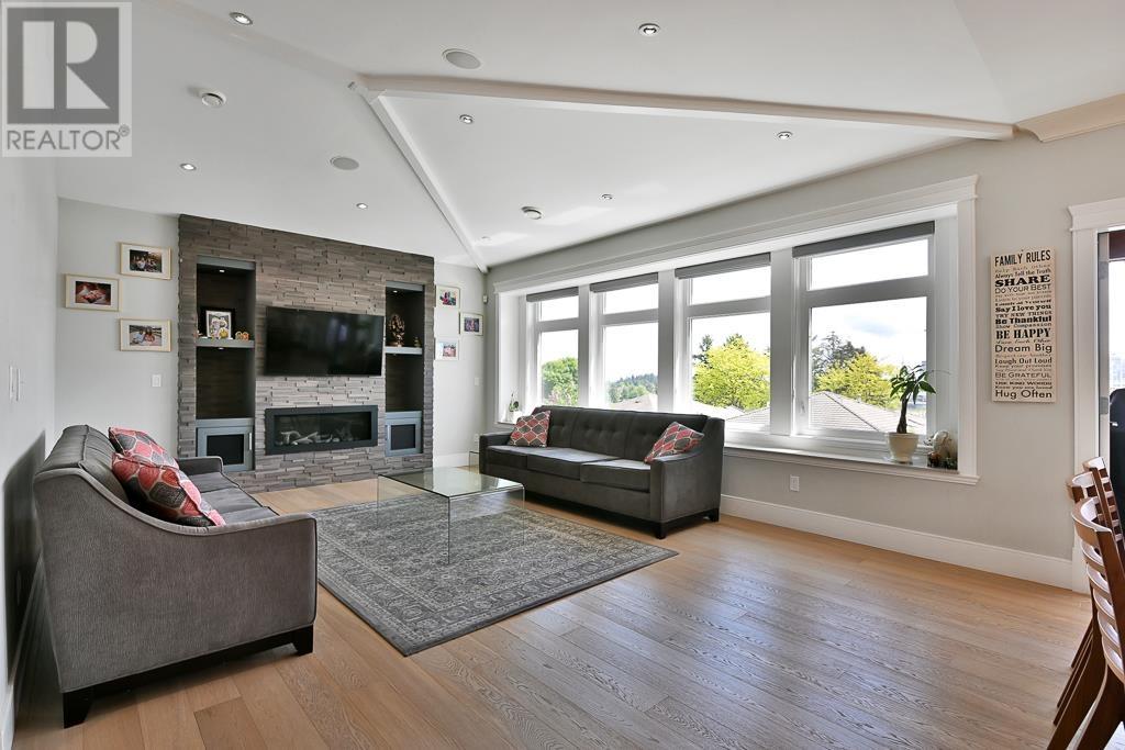 7776 14th Avenue, Burnaby, British Columbia  V3N 2A9 - Photo 4 - R3004810