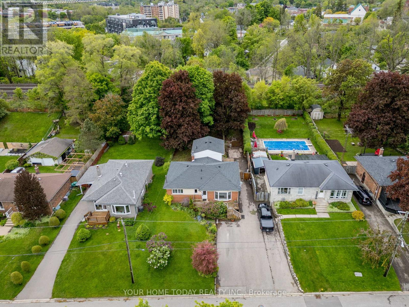 34 Hewson Crescent, Halton Hills (Georgetown), Ontario  L7G 2N9 - Photo 47 - W12169216