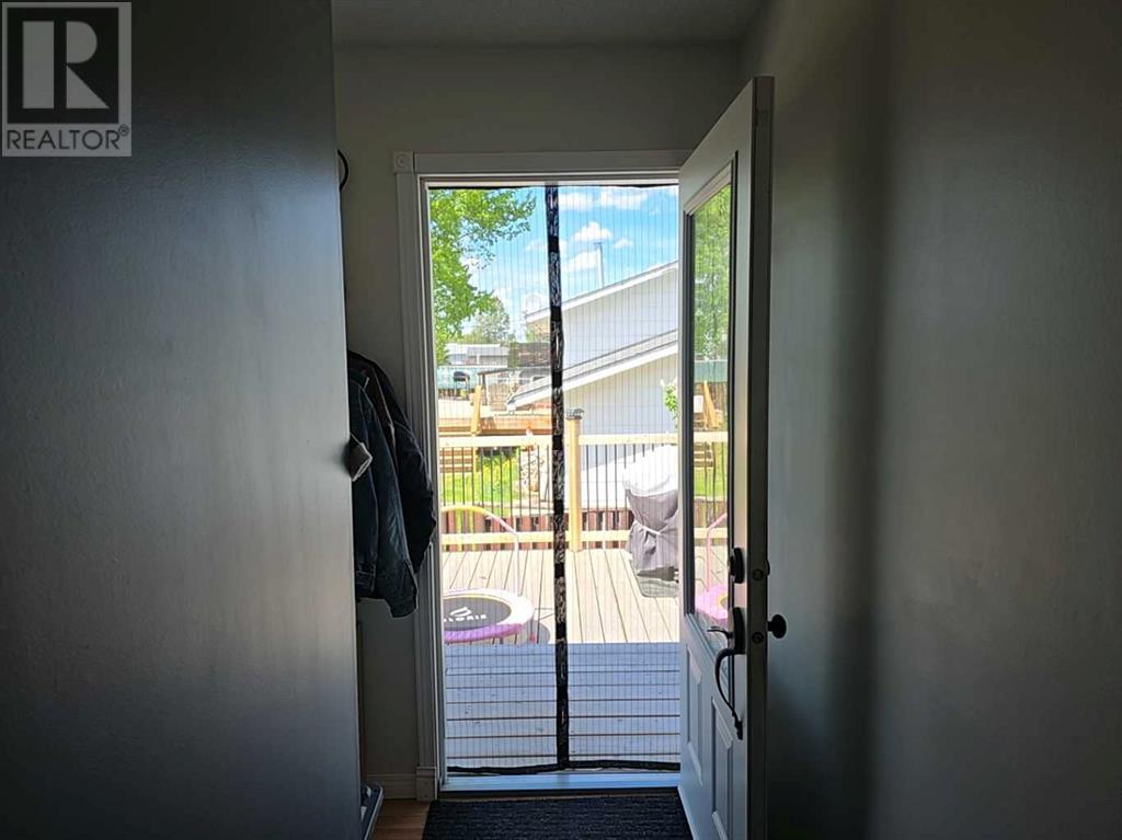 401 7 Avenue, Fox Creek, Alberta  T0H 1P0 - Photo 18 - A2224309