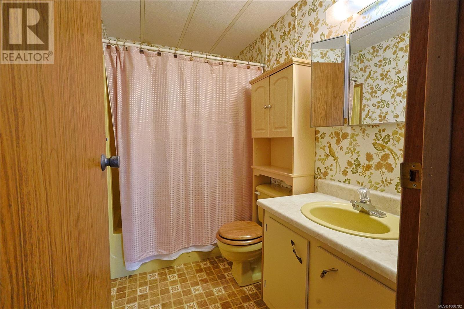 107 6325 Metral Dr, Nanaimo, British Columbia  V9T 6P9 - Photo 22 - 1000792