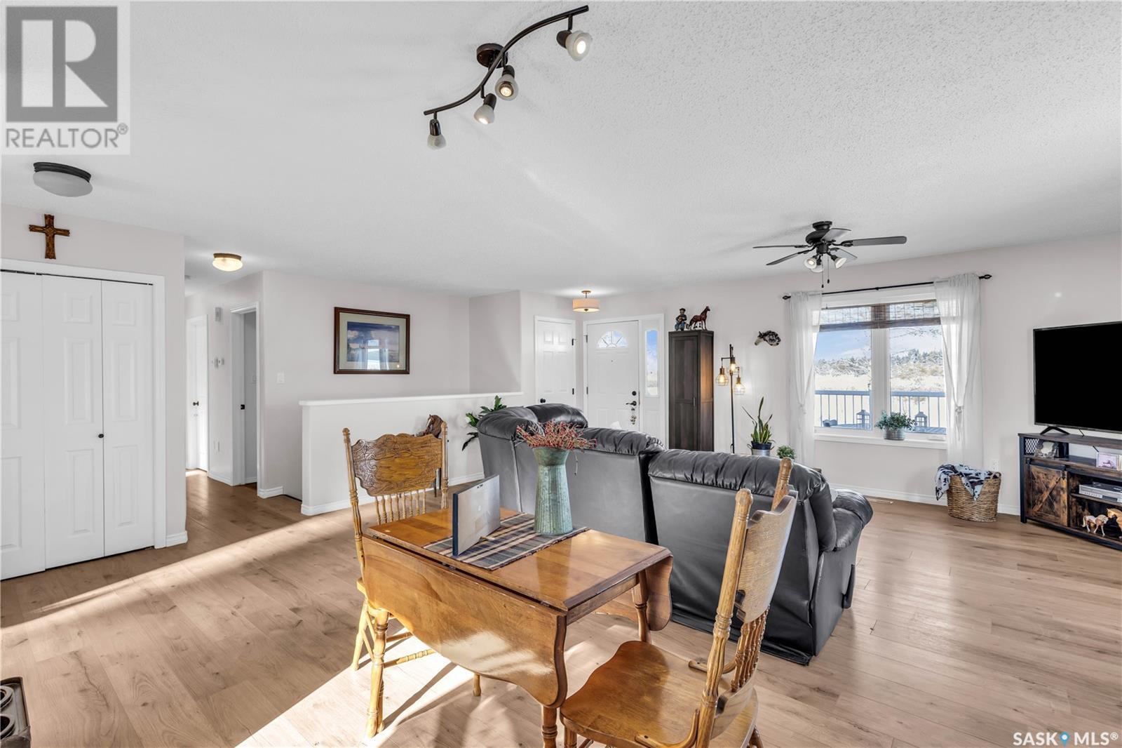 18 W 1st Street, Baldwinton, Saskatchewan  S0M 0B0 - Photo 10 - SK007046