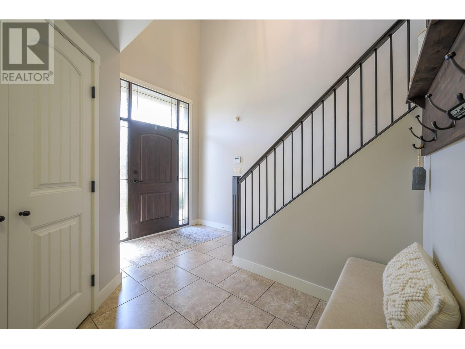Property at 2089 SADDLEBACK Drive image 2