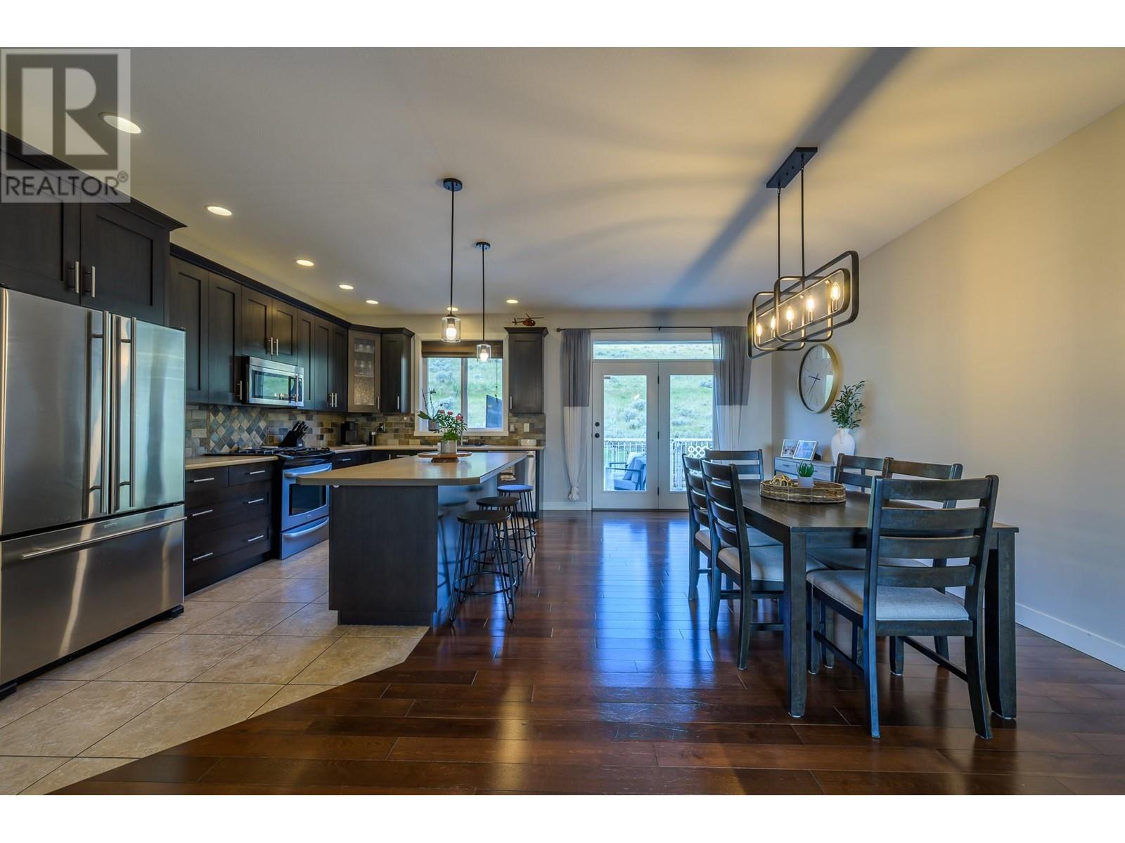 Property at 2089 SADDLEBACK Drive image 5