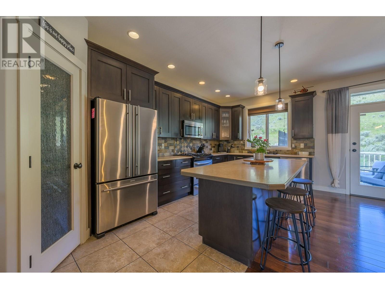 2089 Saddleback Drive, Kamloops, British Columbia  V2B 8N9 - Photo 7 - 10349241