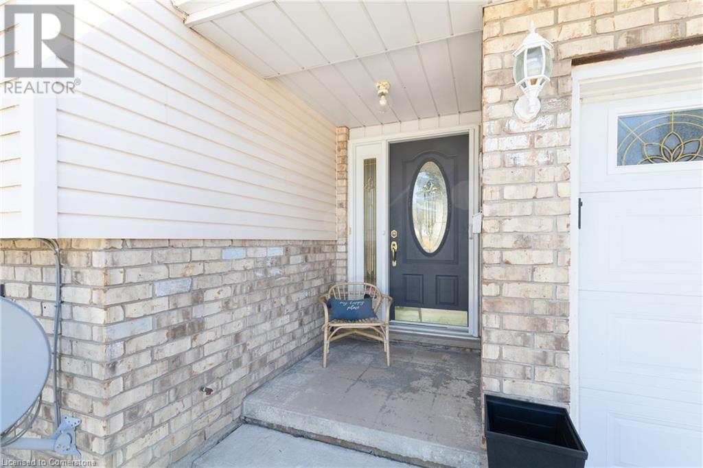 Property at 20 THOMPSON Drive image 4