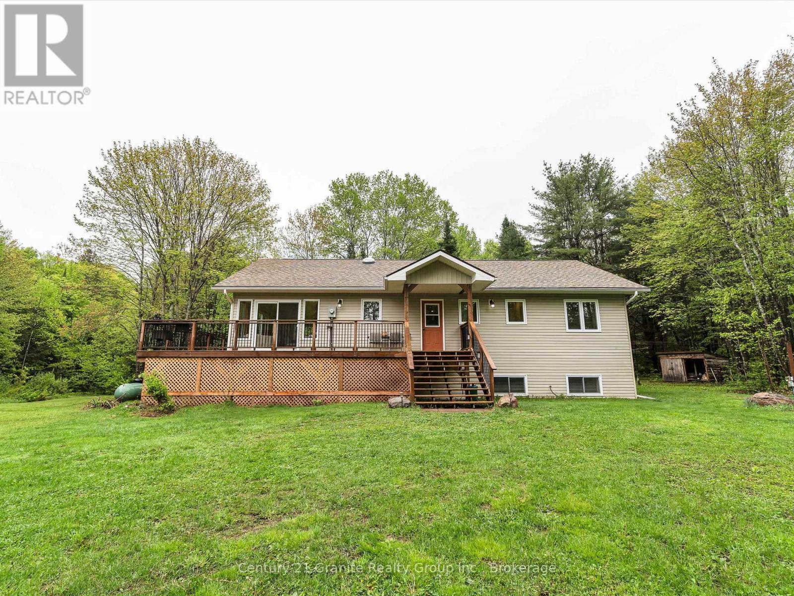 2302 Buckslide Road, Algonquin Highlands, Ontario  K0M 1J1 - Photo 32 - X12170461
