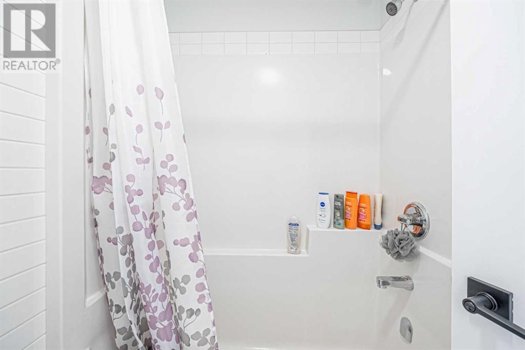 114 Waterford Road, Chestermere, Alberta  T1X 2P6 - Photo 28 - A2217488